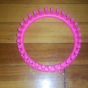 Pink knitting helper